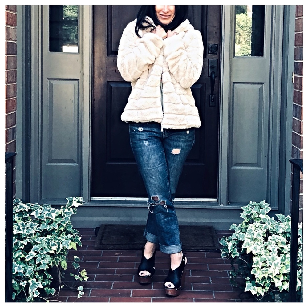 ✨LAST ONE ✨PARIS Faux fur zip up hooded jacket - Picture 2 of 7
